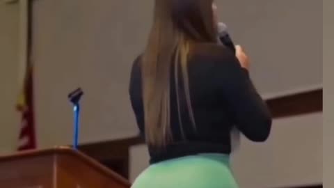 🍑 Big Booty Pastor Went Viral On All Platforms 🔥💯👀
