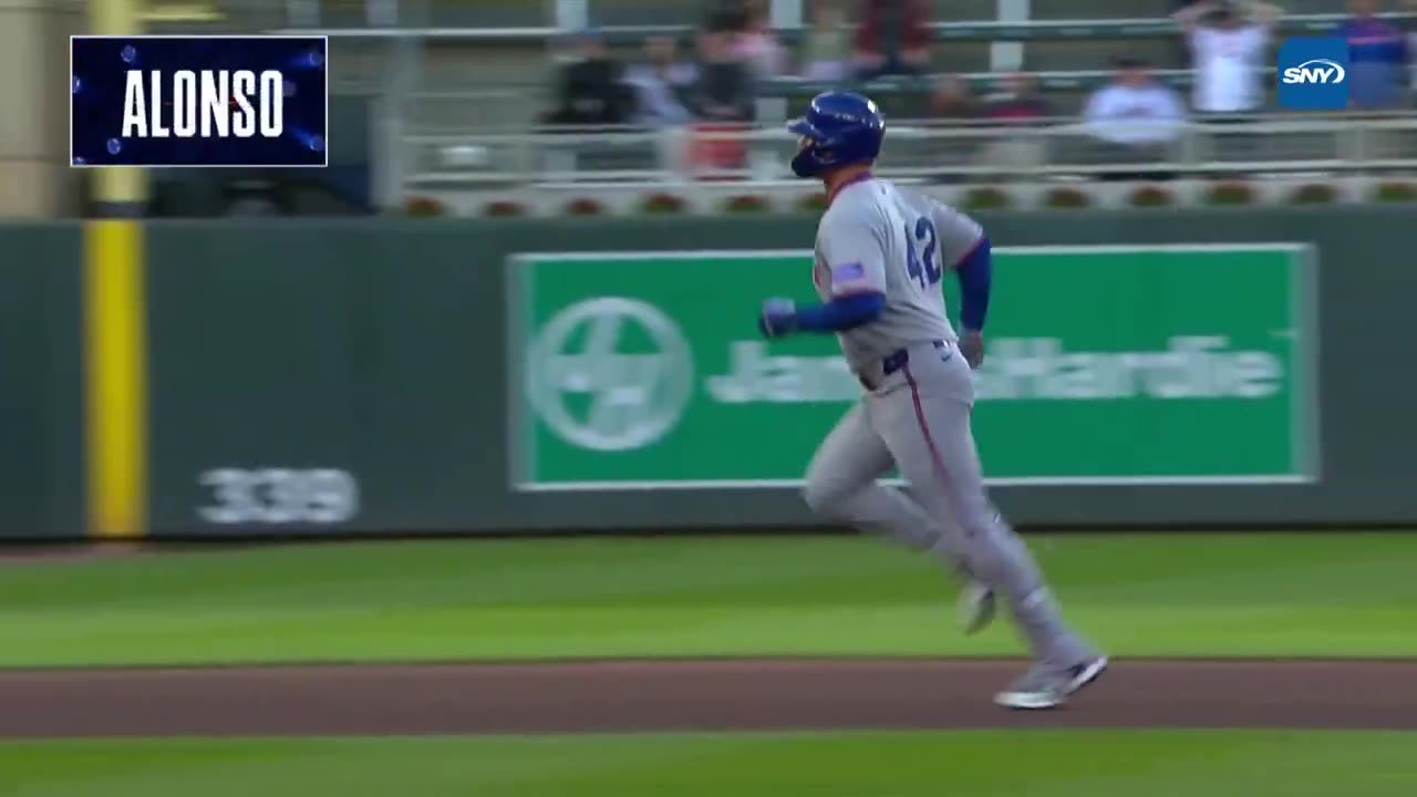 MLB - Pete Alonso can't stop MASHING 🐻‍❄️