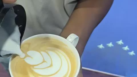 LATTE ART