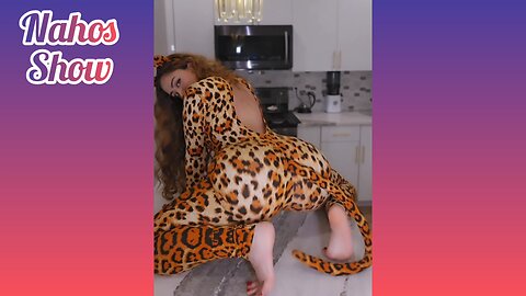 2025 BIG BOOTY WHITE GIRLS TWERKING COMPILATION || Nahos Show