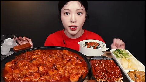 Gourmet Spicy Squid, Beef Intestine, Shrimp Hotpot with Turkey Noodles and Enoki Mushrooms