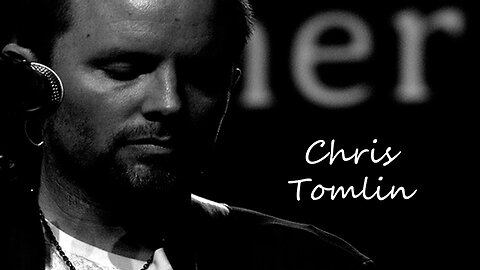 I lift my hands - Chris Tomlin - Lyric video