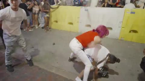 "Fight Breaks Out on Austin's 6th Street: May 3, 2025 Incident Details