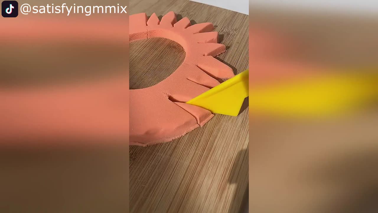 Oddly Satisfying Video to Relax, Calm & Put the Brain to Sleep