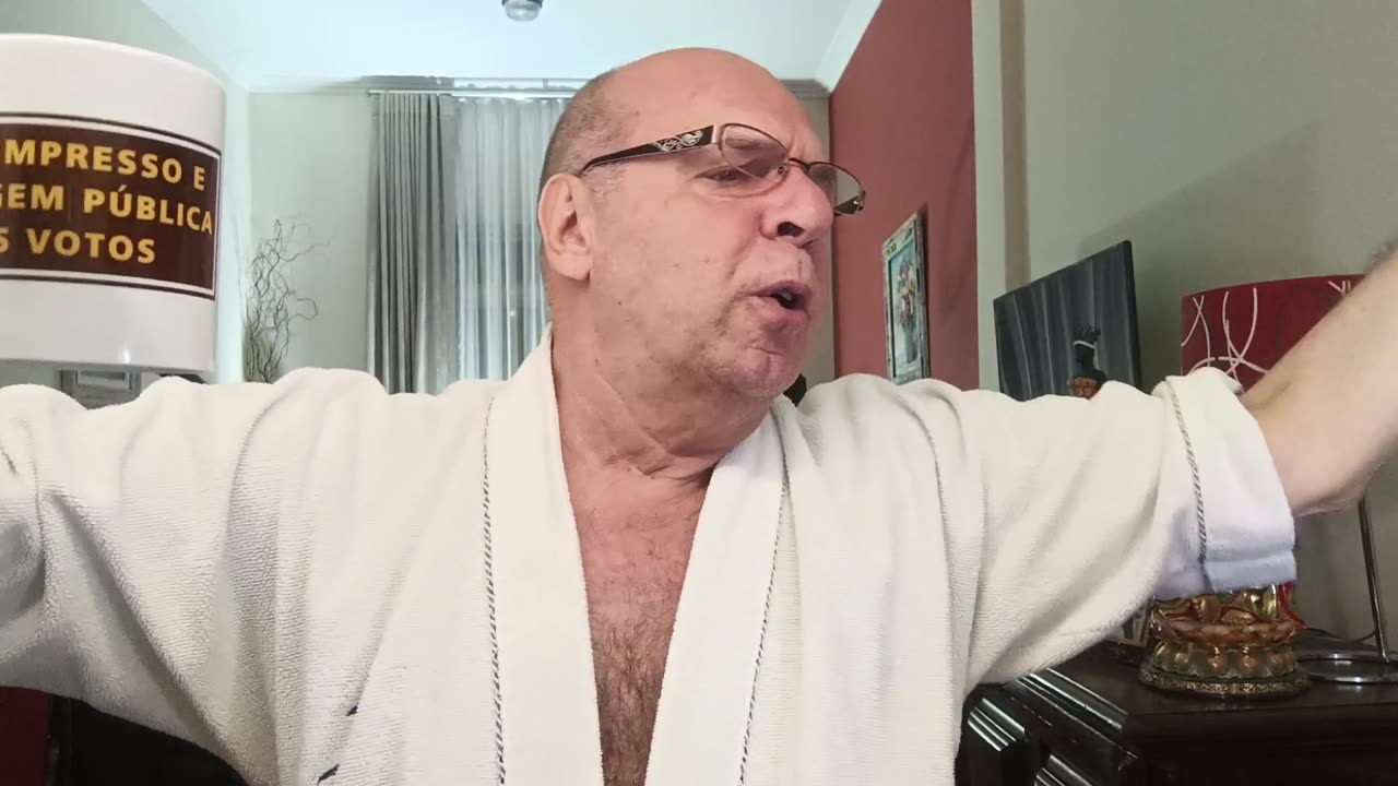 Depois do ataque hacker ao Banco Central, pode-se concluir que só mesmo a urna eletrônica é segura!