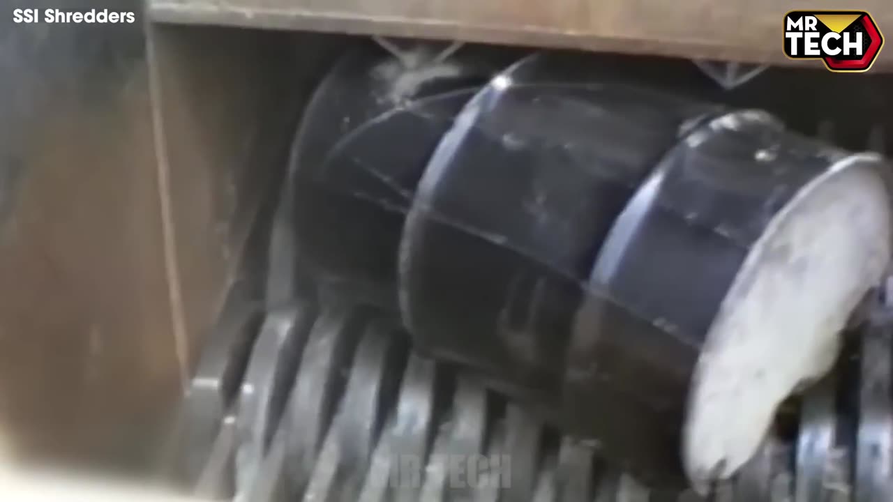 Crushing & Shredding Machines That Obliterate Anything- A Beautiful Thing To Watch