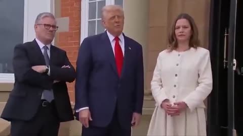Trump - A Rose between two thorns