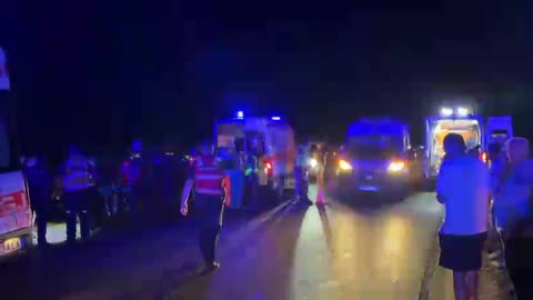 Aksident i rëndë në aksin Lezhë- Shkodër/ Traileri përplaset me një makinë, raportohet për viktima