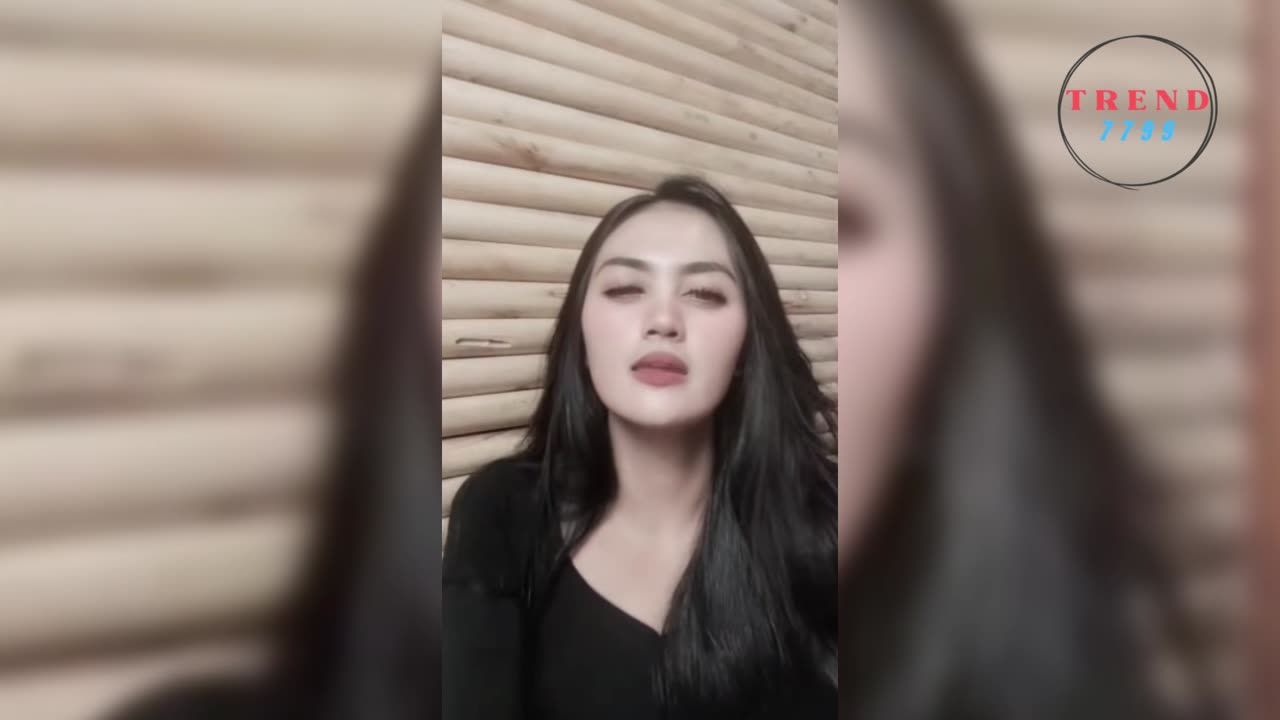 BEAUTIFUL WOMEN FROM THE LAND OF PASUNDAN