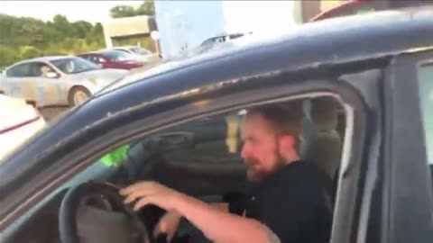 Registered Predator Has Glasses Broken During Sting Confrontation 🚨