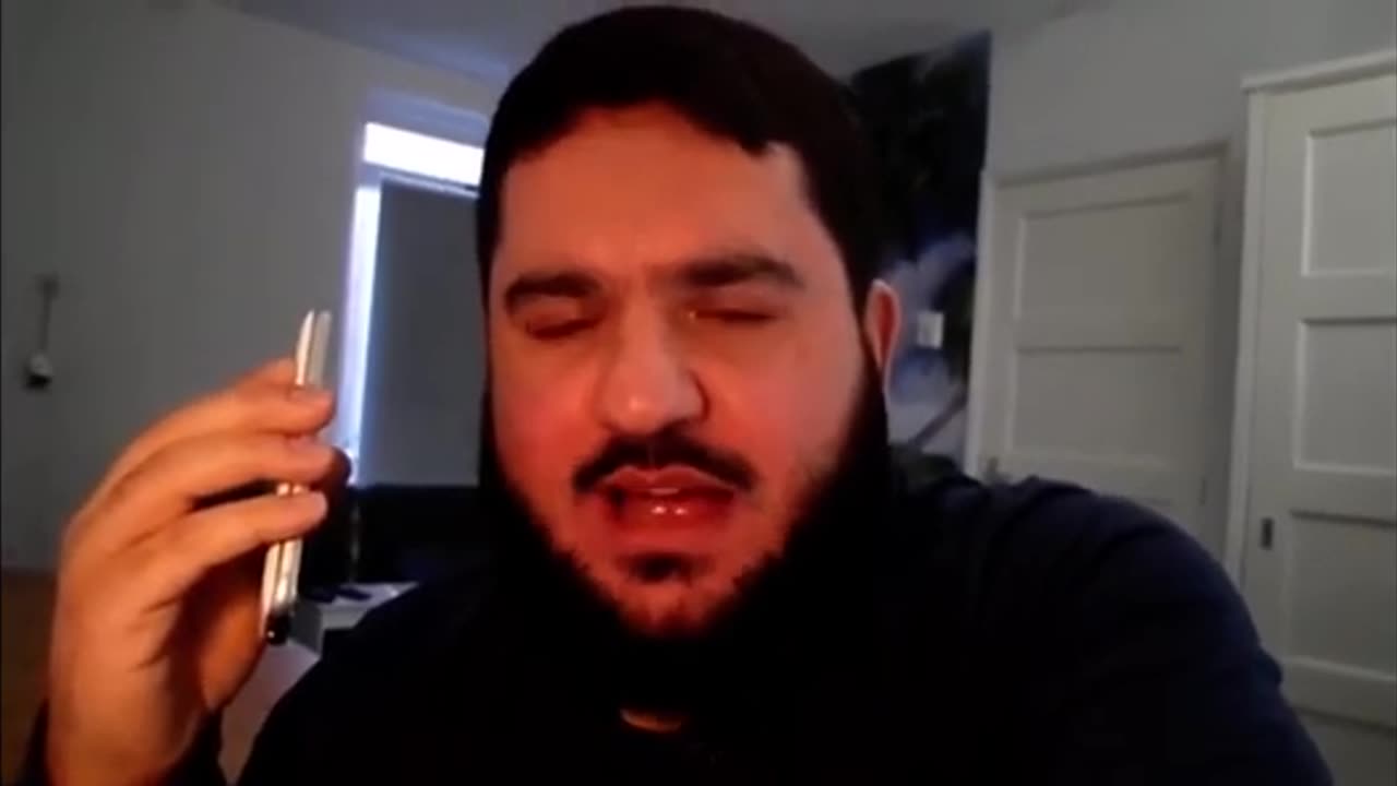 Shabir 102 ,, roddelt weer over mensen🤣🤣