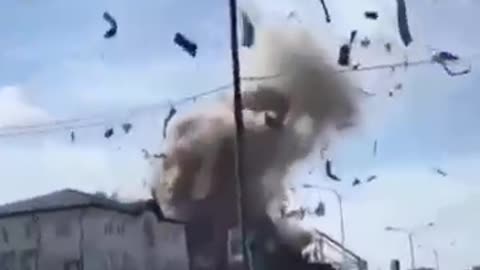Amazing: Russian drone hits building in Ukraine's Kharkiv #Russia #Ukraine #Khar