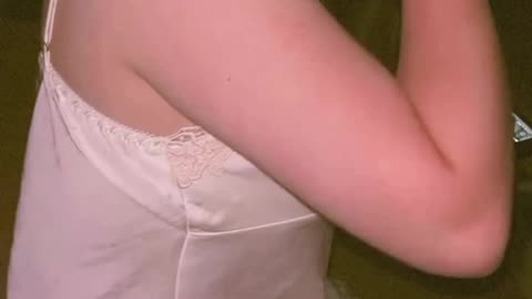 What is a big tittes like?