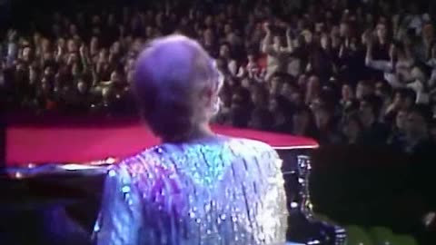 Elton John - Lucy In The Sky With Diamonds [1974]