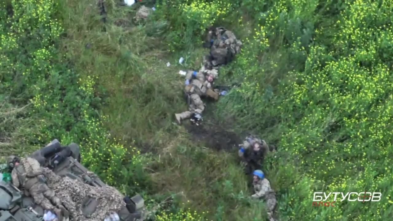 Ukrainian Troops Stuck in a Minefield