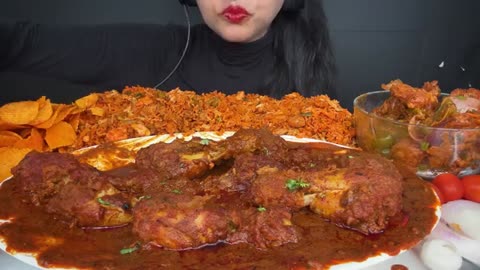 SPICY CHICKEN FRIEDRICE,DESI VILLAGE STYLE CHICKEN CURRY,CHILLI CHICKEN,SPICY CHIPS *ASMR EATING