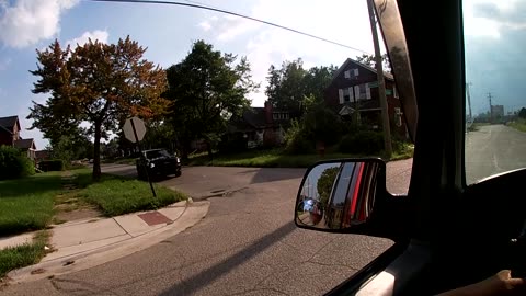 Pookie strips car in the hood of detroit, let's ride, SHEA SHOW