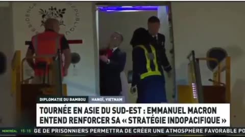 🚨 Controversial moment during Macron's Vietnam visit
