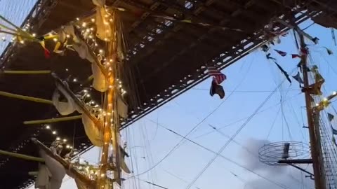 Mexican Marine hit Brooklyng Bridge