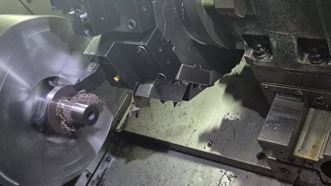 Turning Stainless Steel with a Butter Knife – Is It even Possible?