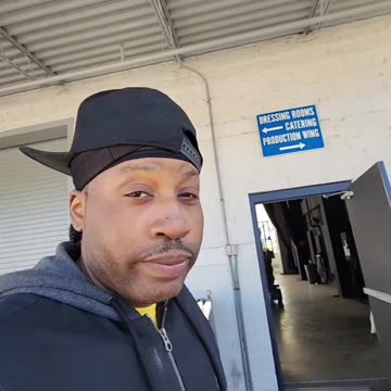 MOST PEOPLE DONT HATE YOU