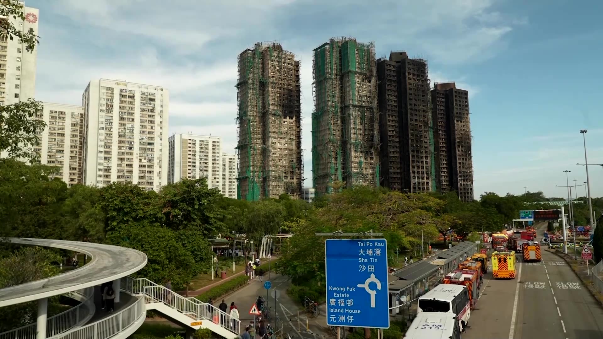 Hong Kong fire toll tops 100, 200 still missing