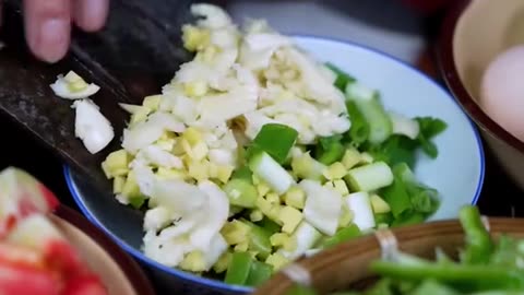 Noodles with egg sauce and stir-fry