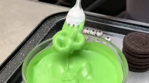 Pretzel & Oreo #GreenFrog -Simple & Easy 5 Minute Recipes