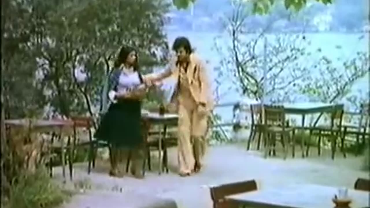 Acı Severim Tatlı Döverim