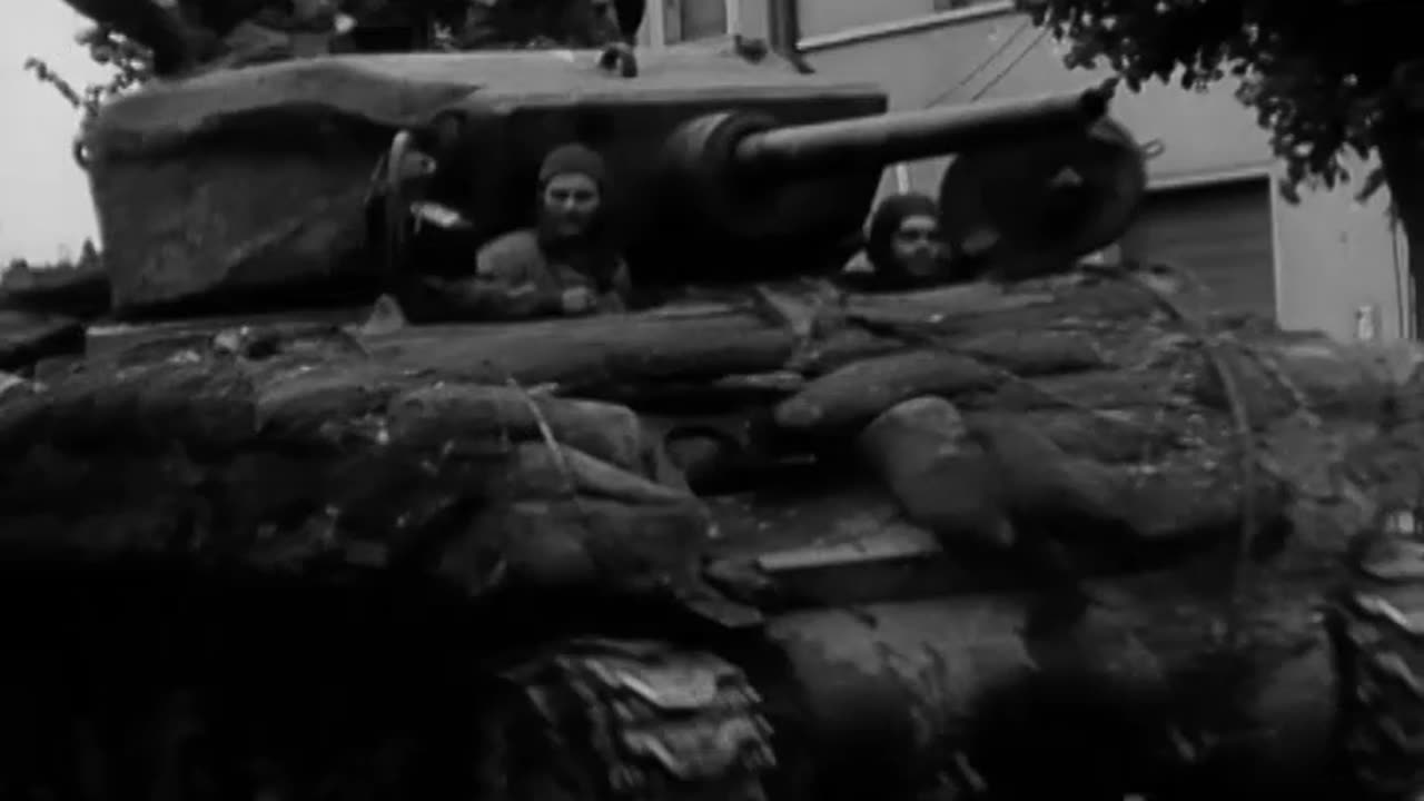 83RD DIVISION TAKES ZERBST, GERMANY - 83RD DIVISION TAKES ZERBST, GERMANY - 111-adc-4137