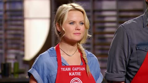 Curious Looks, Golden Plates _ MasterChef USA (1080p)