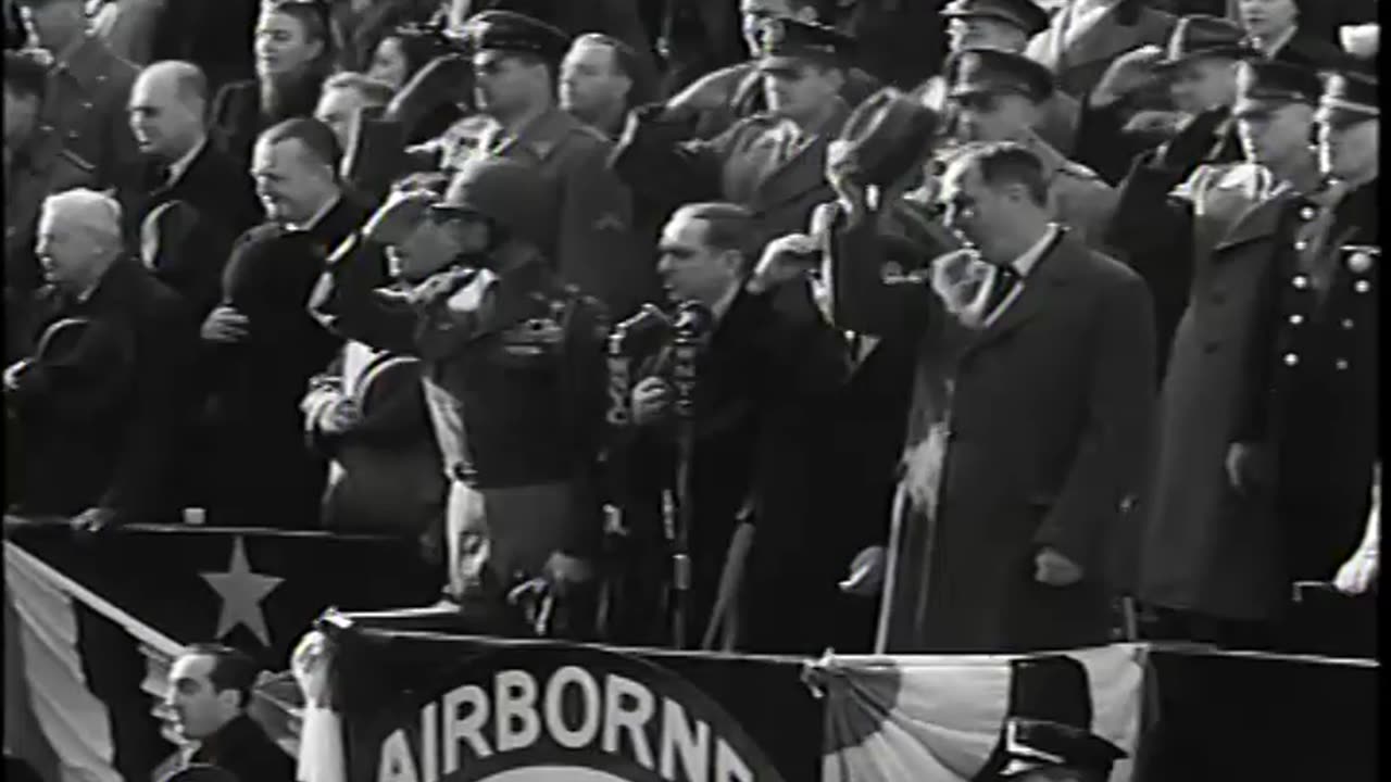 82ND AIRBORNE DIVIS... - 82ND AIRBORNE DIVISION VICTORY PARADE ON FIFTH AVENUE, NEW Y - 111-adc-9948
