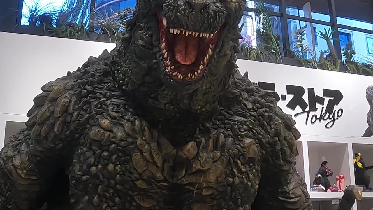 Godzilla Statue - Shinjuku City Store #shorts