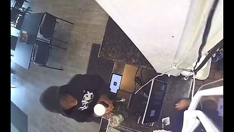 Man orders free water, then steal tip jar, caught on camera