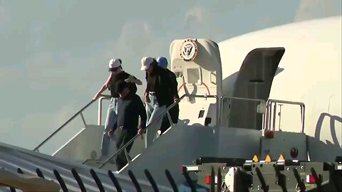Air Force Two, the plane of VP Vance, led last night the body of Charlie Kirk from Utah to Arizona