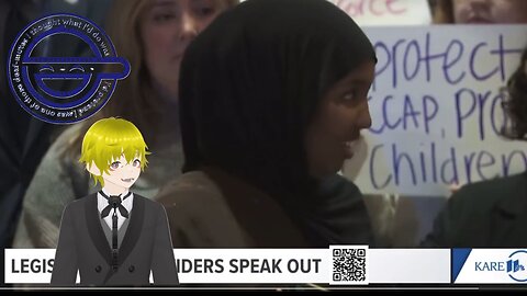 Watch: Somali Mom Freezes in Shock After Reading ‘Fraud Is Bad’ from Script During Press Conference