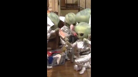 Al Bundy is visited by aliens | Married With Children #fyp #reels #marriedwithchildren #albundy