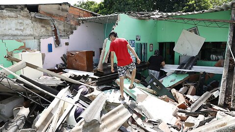 Powerful 6.3 Mag Quake Shakes Colombia - 'Extreme risk' Severe Weather Targets Plains, Southeast