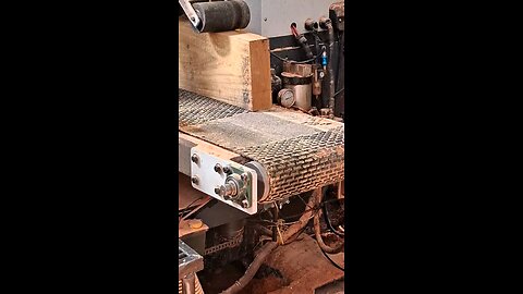 Precisely Cutting Wooden Frames for Rattan Panels