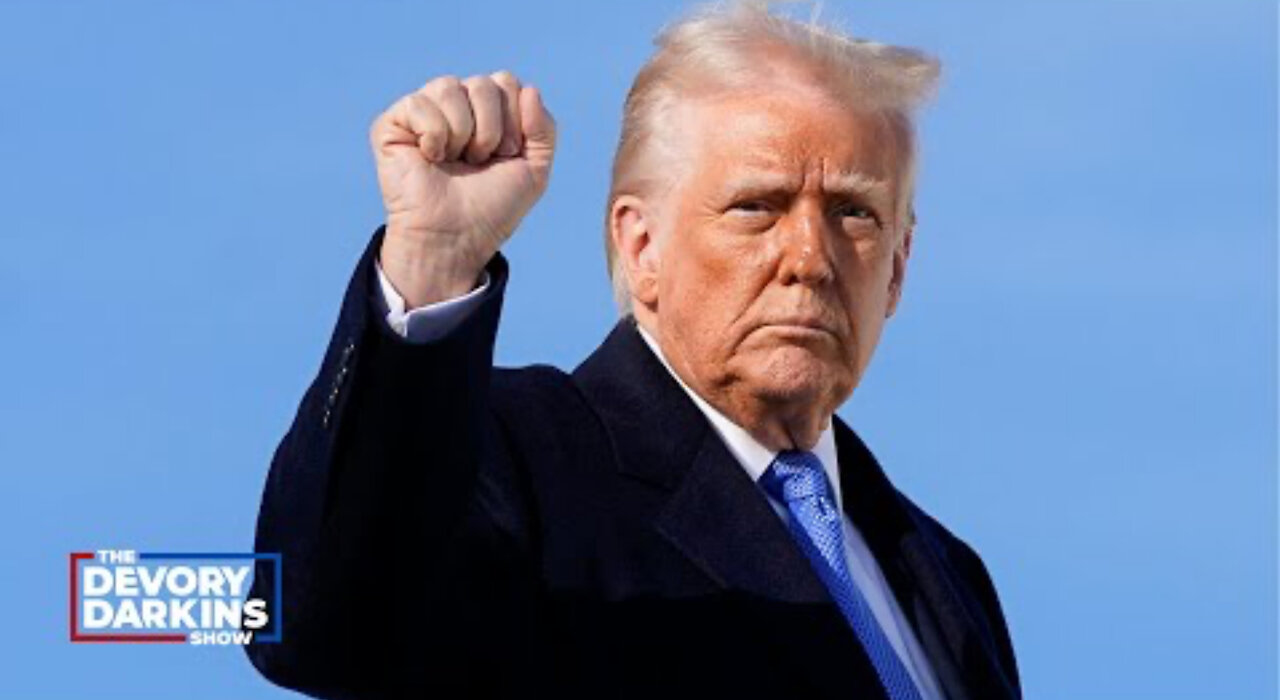 Black Trump Supporters STUN CNN as AOC Gets Heckled