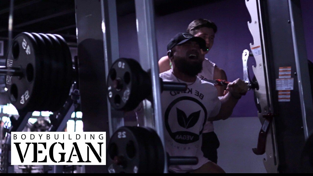 Leg Day Redefined: Pushing Intensity at Crunch Gym with TheBodybuildingVegan