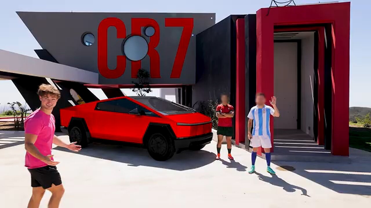 I Asked Ronaldo and Messi For a House Tour!