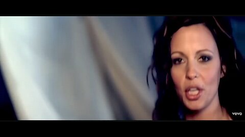 SaraEvensSudsInTheBucket