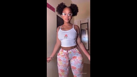 I know you would eat this ass🤤💦💦