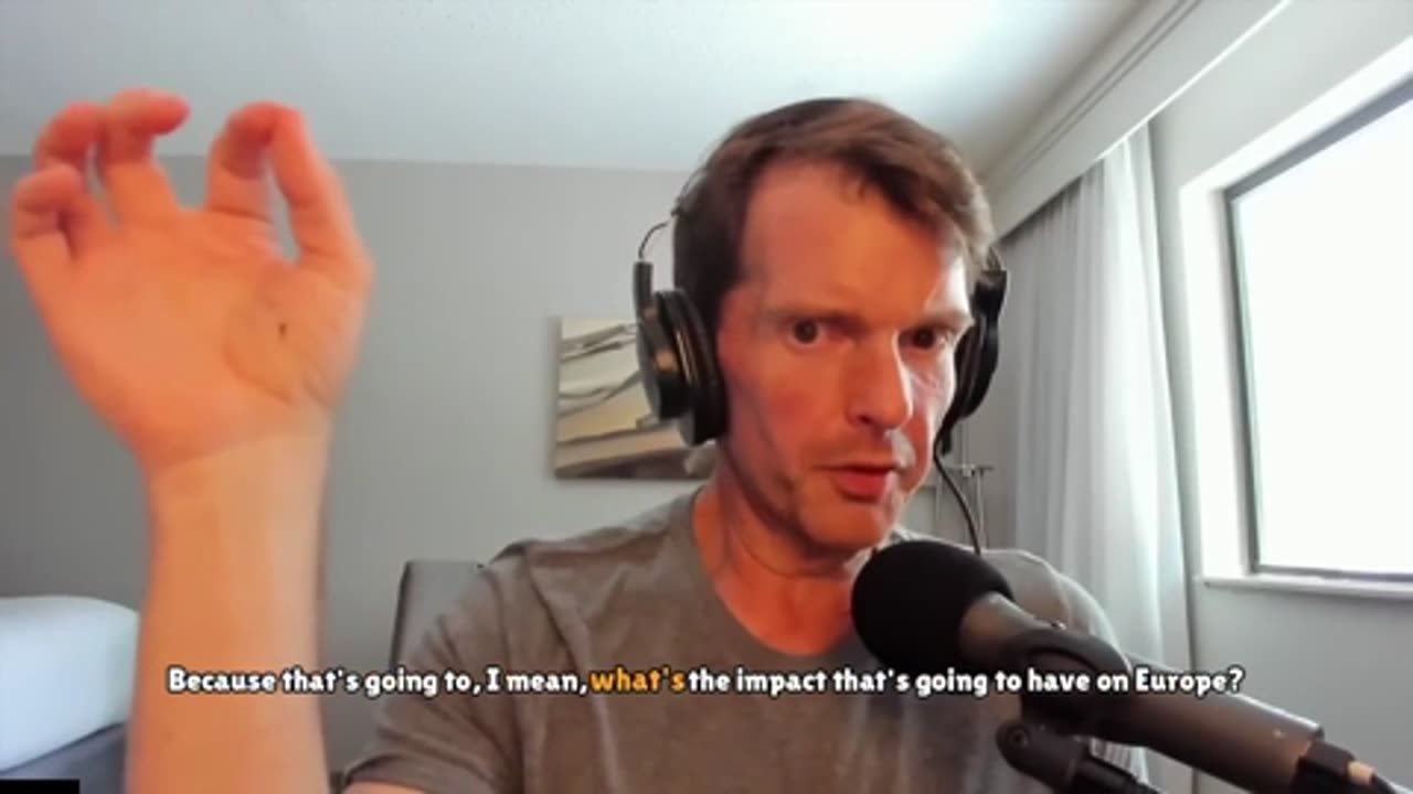 Война как прикрытие для финансового краха Майк Адамс