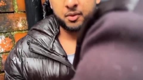 British patriots capture Abdul from Pakistan who is abusing a 14 year old girl on