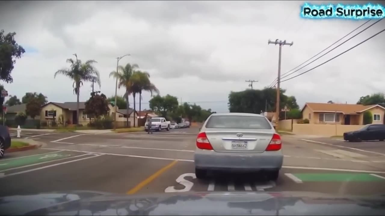 Winter Road Fail: Sliding Into Trouble ❄️