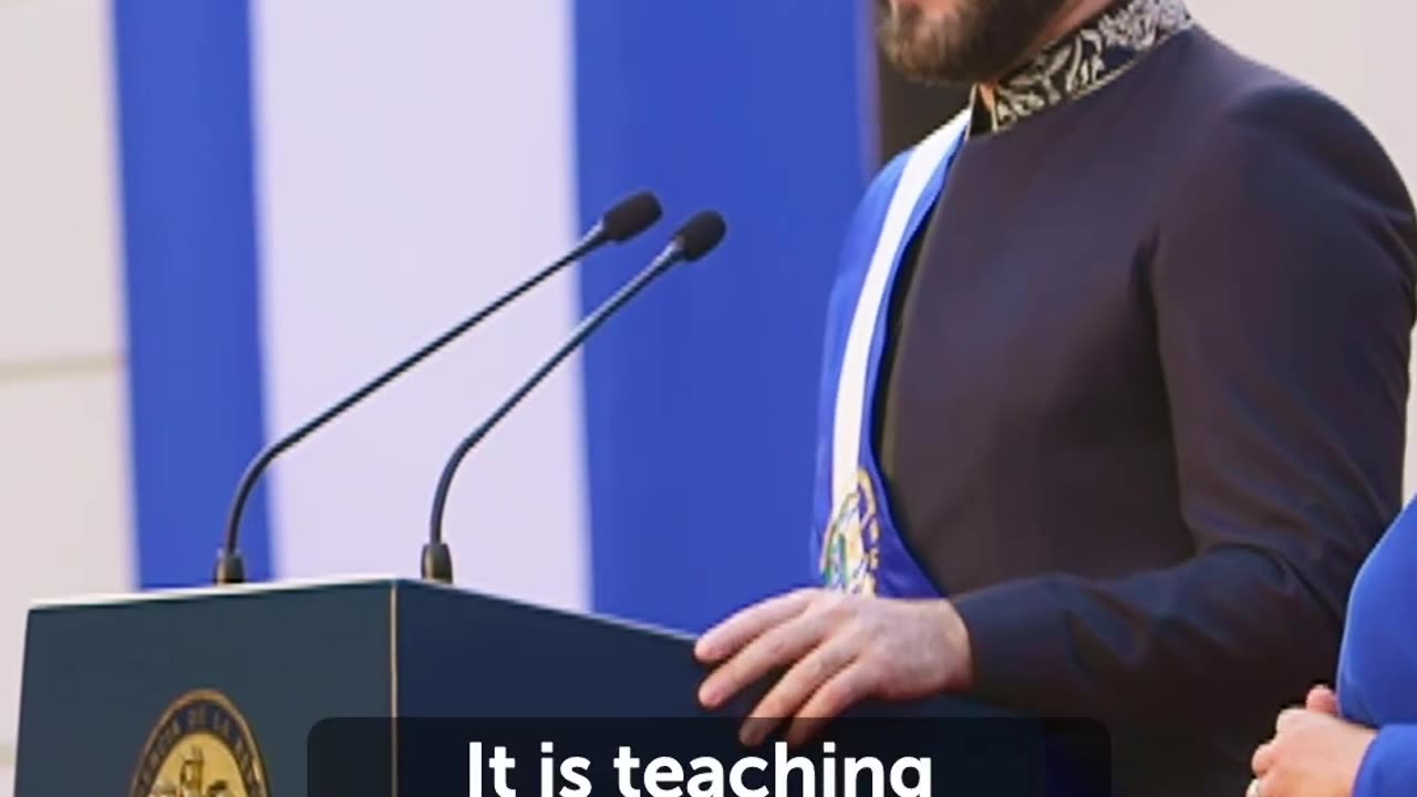 Nayib Bukele - Educación with English subtitles.