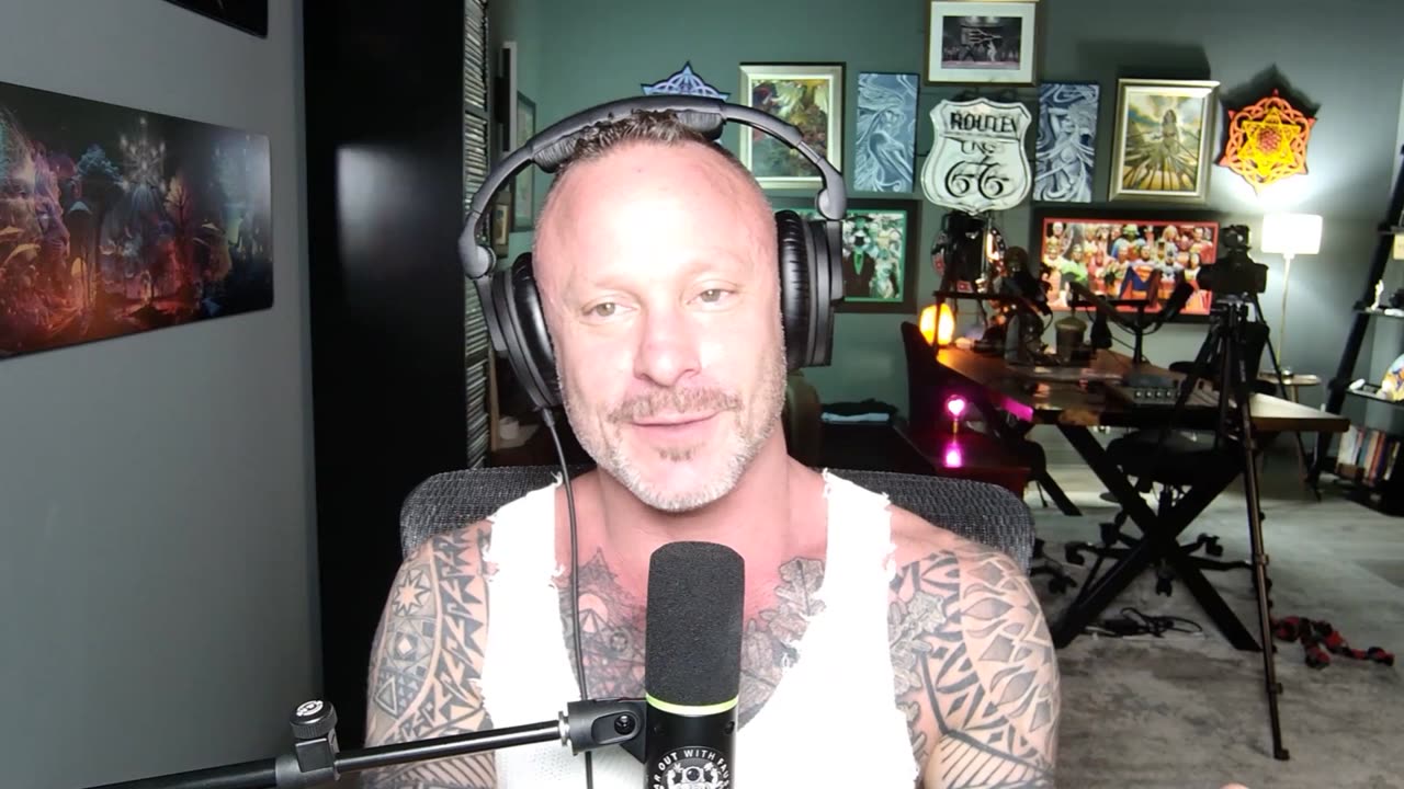 Mind Control Matrix: How Cybernetics, 5G, and the Internet Are Molding Human Behavior