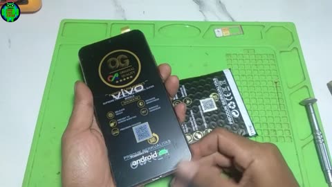 Vivo Y15 Falls into Water and Dies Completely 😱 Just Clean & Replace the LCD and It Will Come Back to Life!